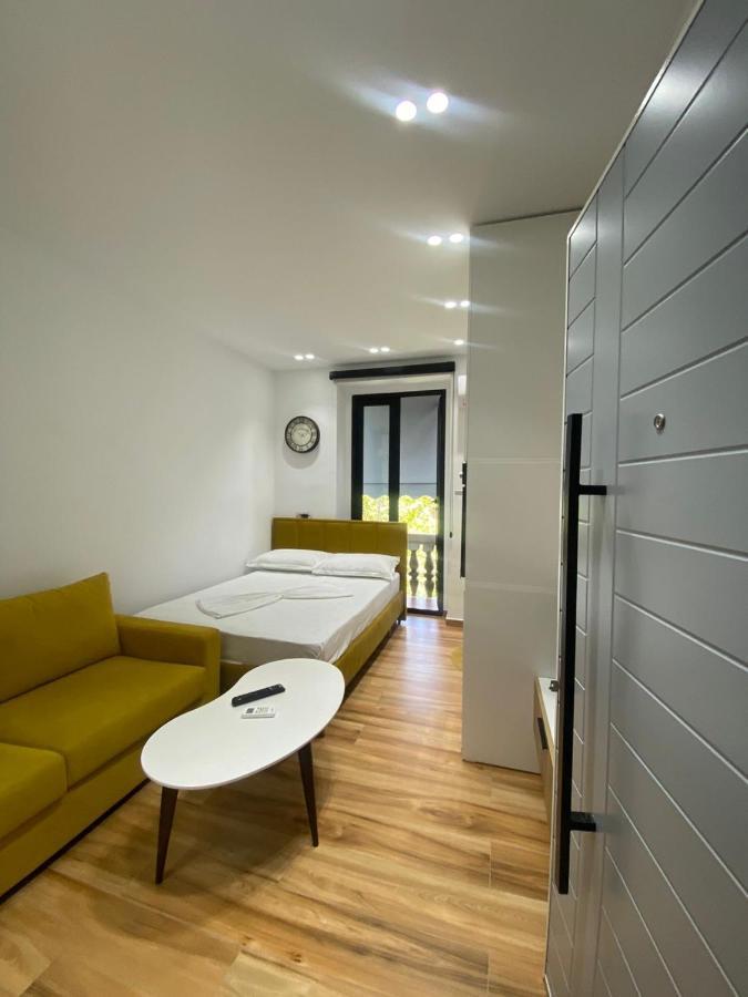 Luxury Apartment In Blloku Area Tirana Extérieur photo