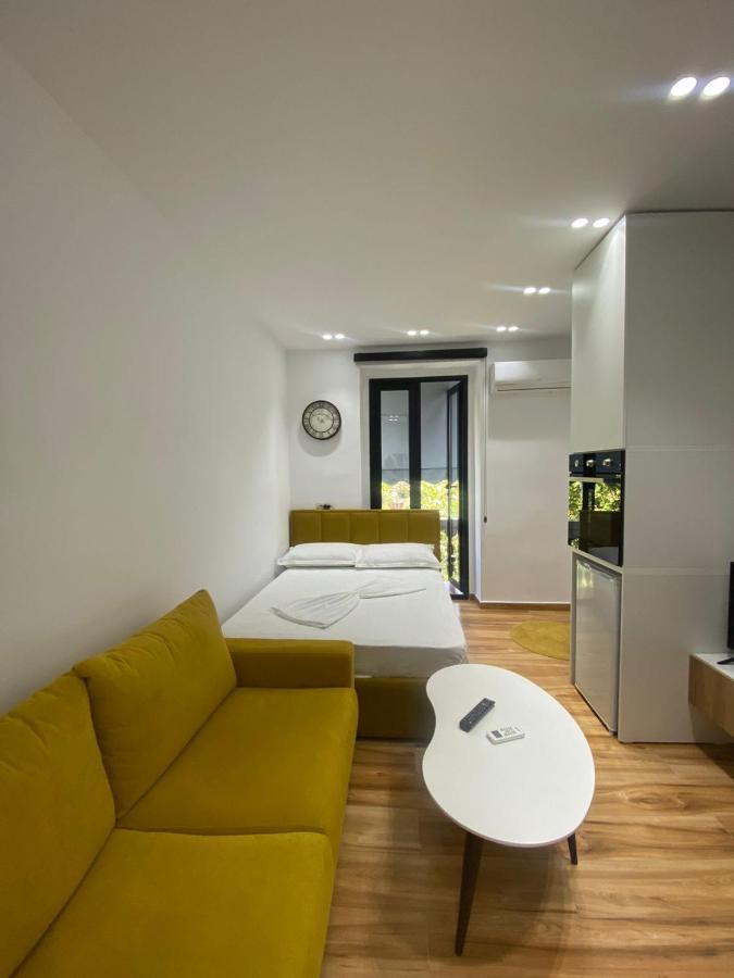 Luxury Apartment In Blloku Area Tirana Extérieur photo