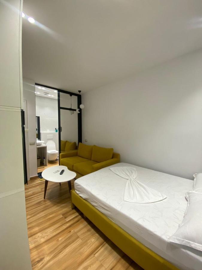 Luxury Apartment In Blloku Area Tirana Extérieur photo