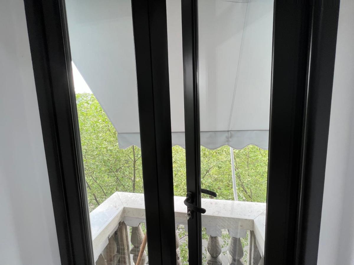 Luxury Apartment In Blloku Area Tirana Extérieur photo