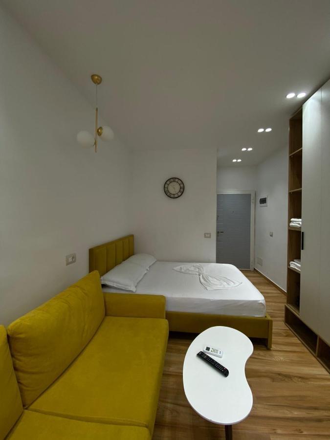 Luxury Apartment In Blloku Area Tirana Extérieur photo